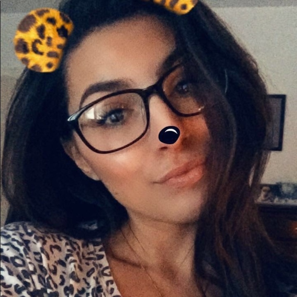 Meet your Posher, Addy